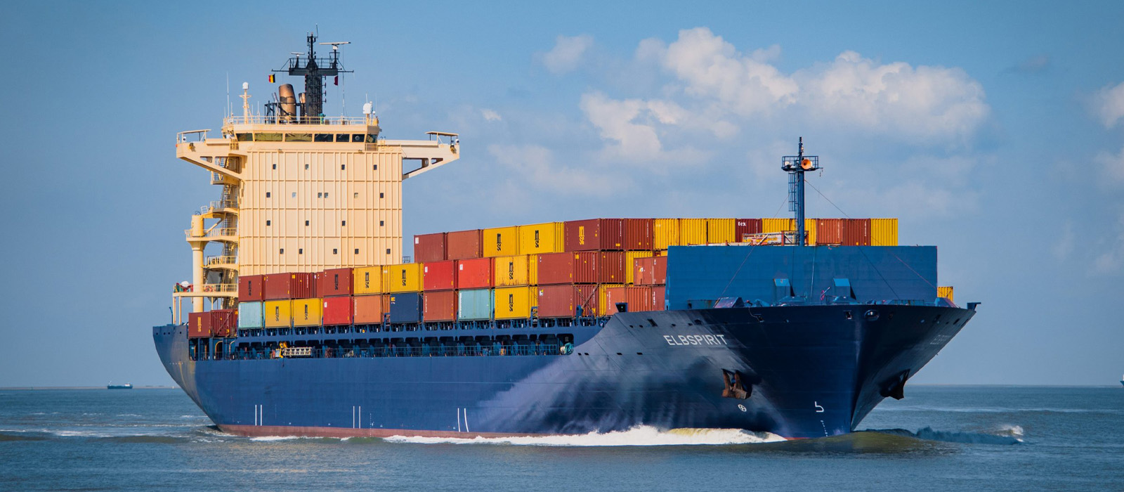 AMCHAMDR 
aplaude promulgación de Ley de Comercio Marítimo 