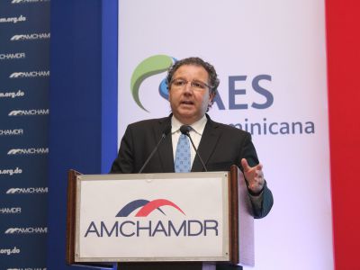 Rafael Velazco, presidente de la Comisión Nacional de Energía de AMCHAMDR.