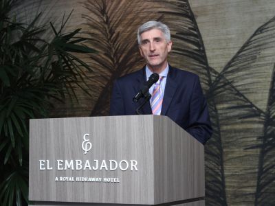 Ventura Serra, Director General de Hotel El Embajador