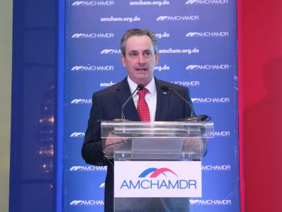 William M. Malamud, vicepresidente ejecutivo de AMCHAMDR