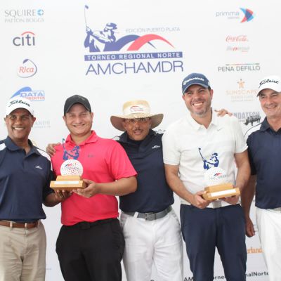 Román Medina, Alberto Menicucci (ganador 1er lugar gross categoría A), Ramón Ortega, Tommy Suárez (ganador 1er lugar gross categoría A), y William Malamud.