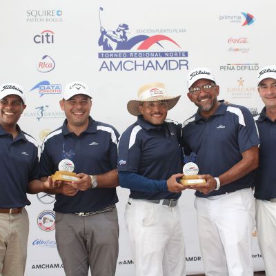 Román Medina, Elias Herrera (ganador 2do lugar neto categoría A), Ramón Ortega, Rafael Llinás (ganador 2do lugar neto categoría A), y William Malamud.